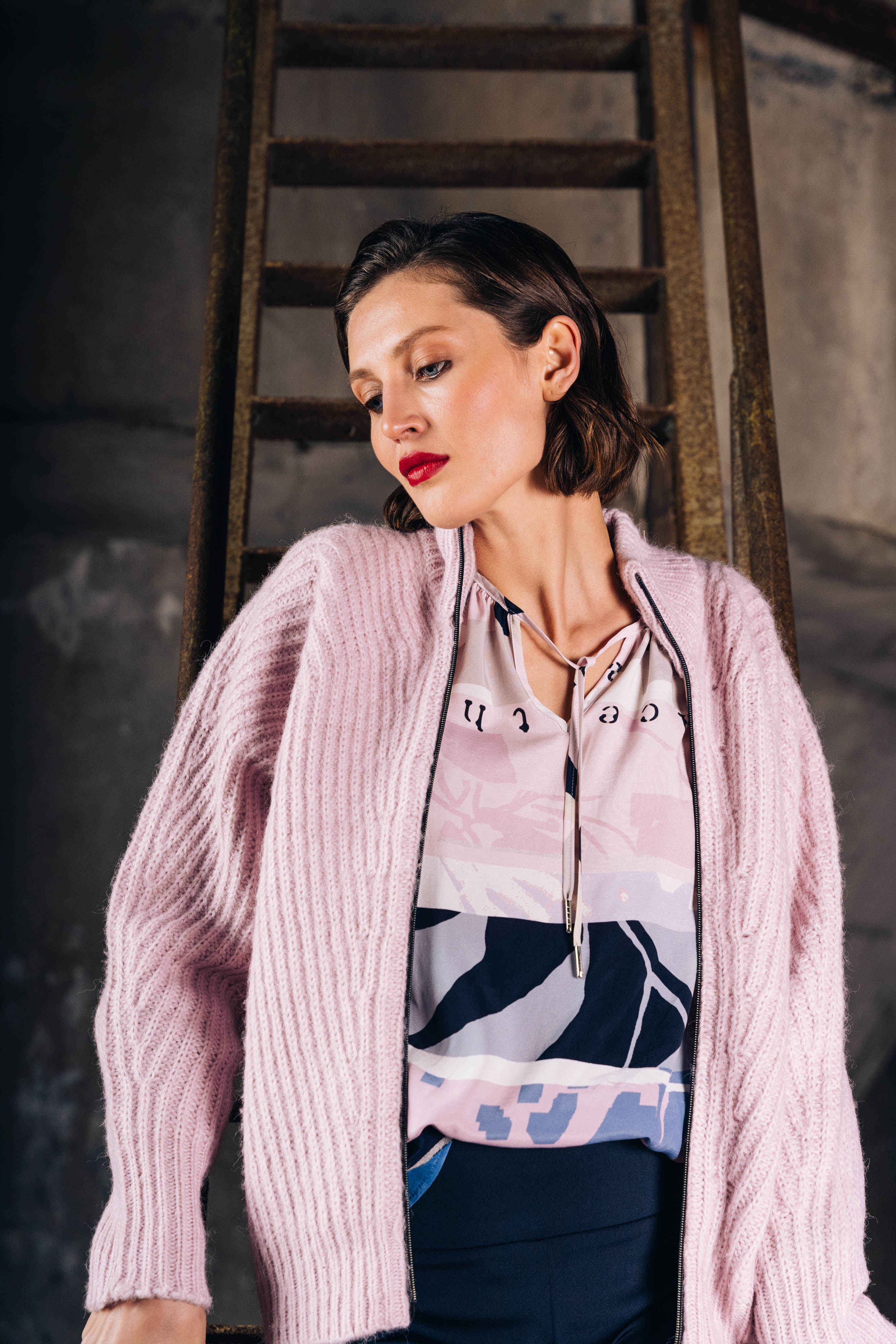 Bekleidung, Strickwaren, Pullover