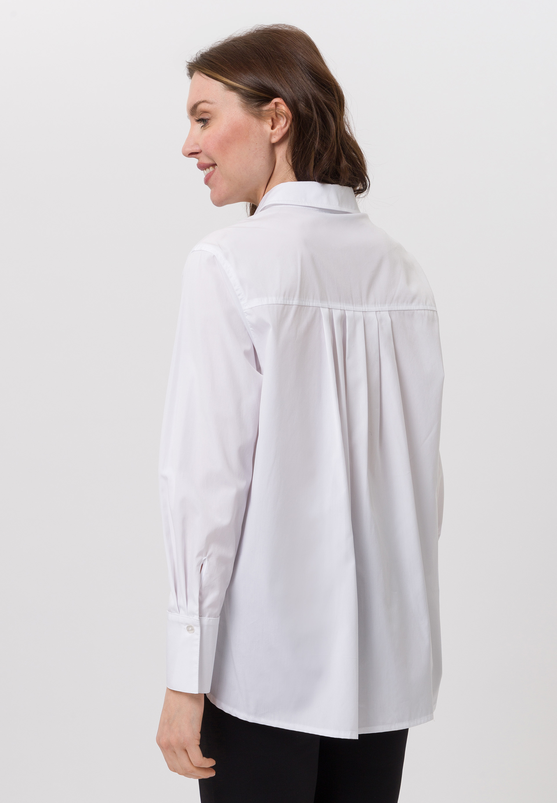 Blouse With decorative stone detail - Bild 2 Blouse With decorative stone detail - Bild 2