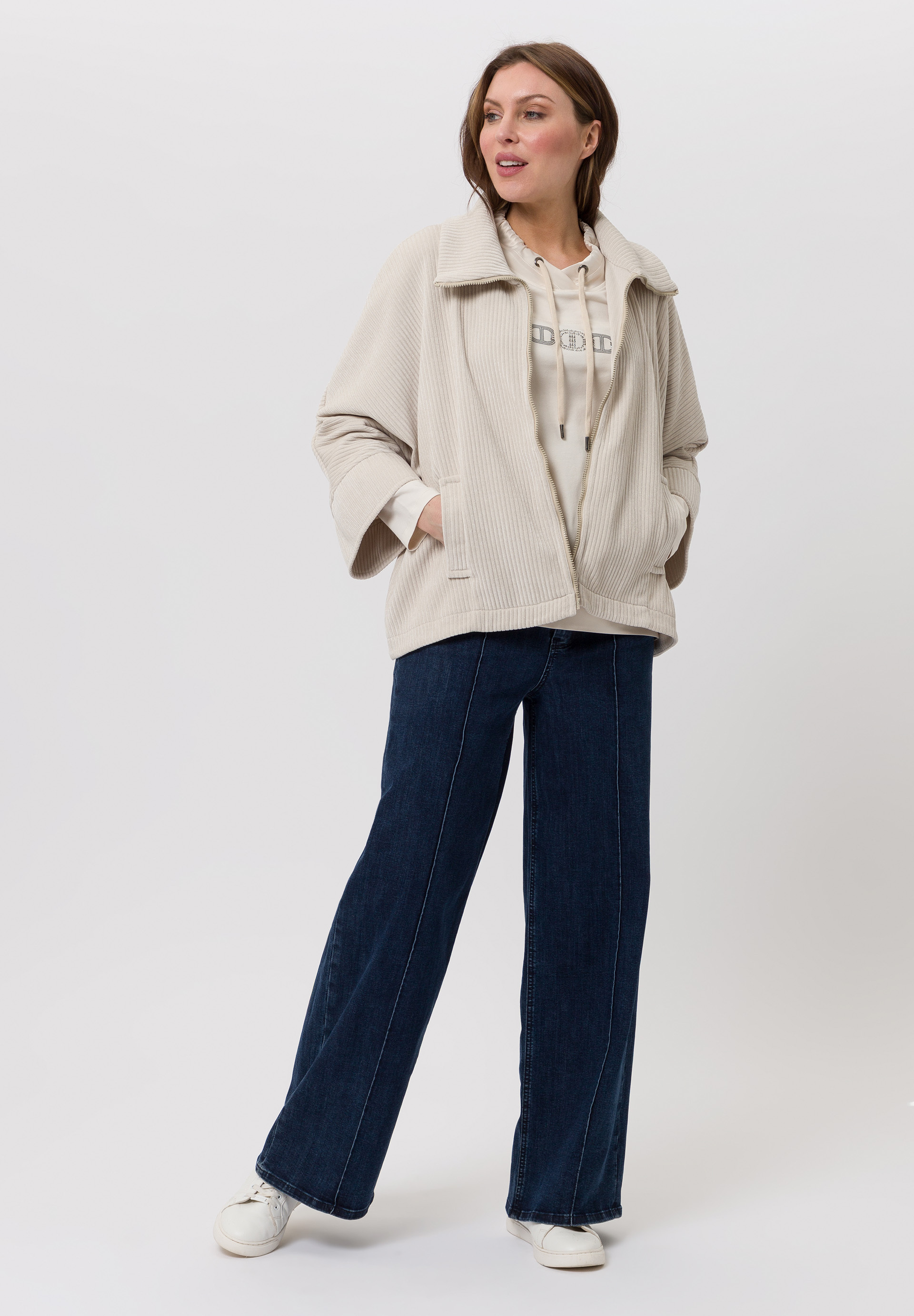 Sweatshirt mit Glitzermotiv - Produktbild 2
