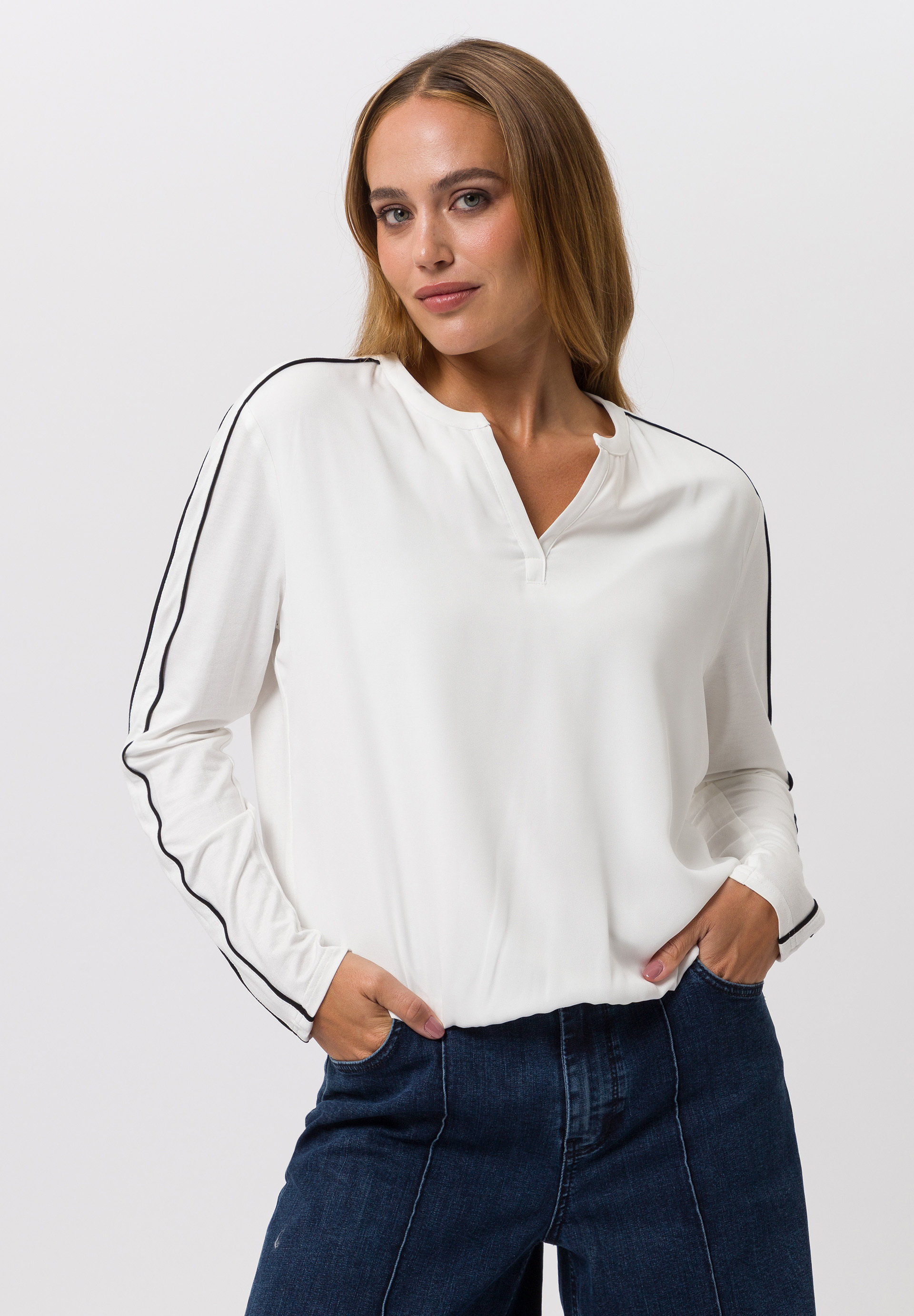 Blouse with contrasting stripes - Product Image 1