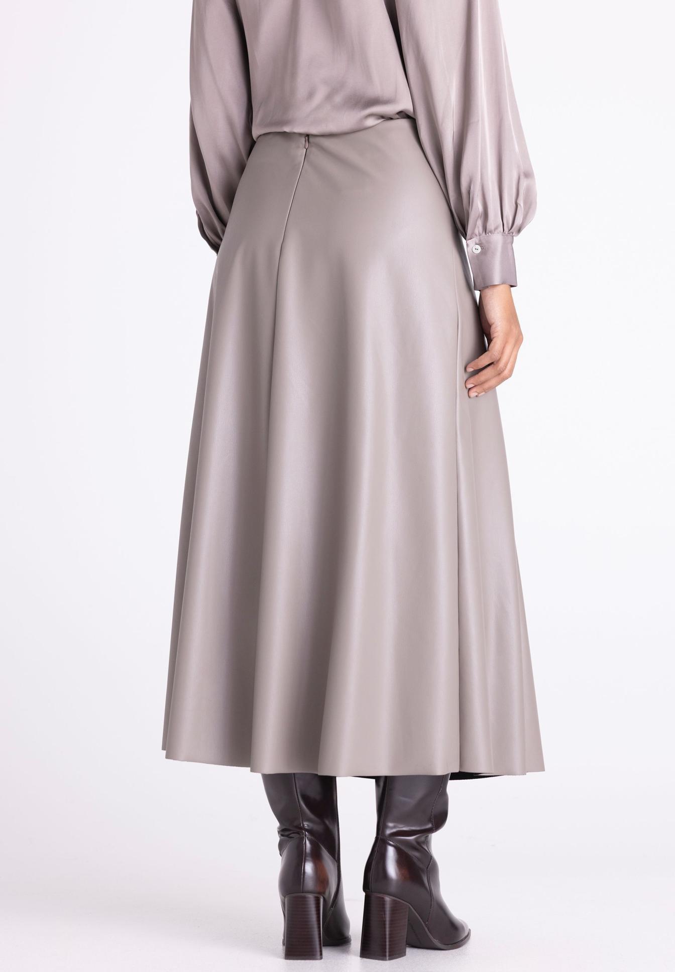 Kleidungsstück, Naked, N/A, N/A, N/A, Wickelrock, Midi-Rock, Knopfverschluss, Glanzleder, Beige, A-Lang, Midi-Rock, Gehäkelte?, Lederlook?, Beige, A-Lang Skirt, Midi skirt, Leather look, Taupe, Ankle boots, A-Linie, Rock, Lederoptik, Knielang, Stiefel