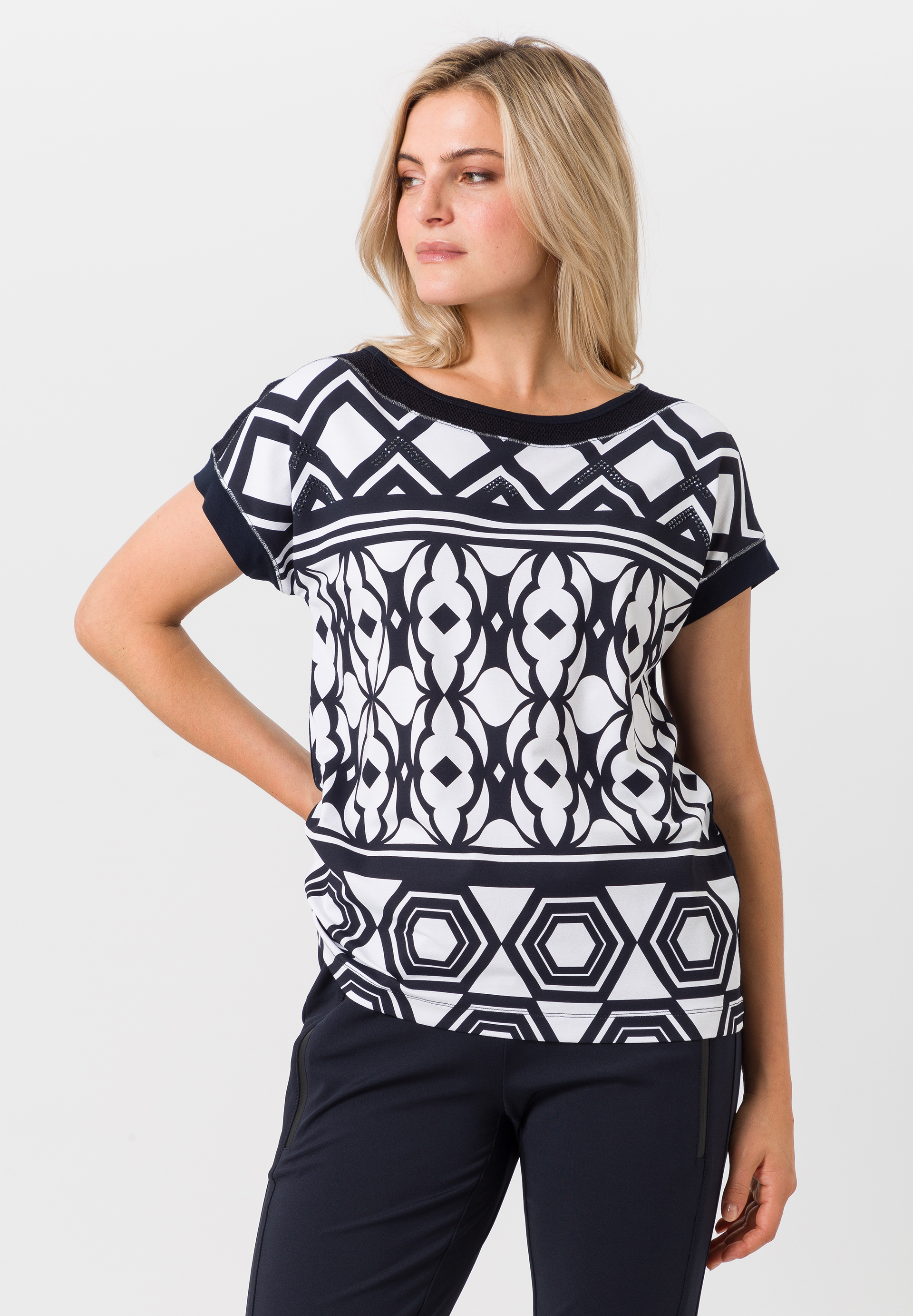 Kurzarmshirt mit kontrastierendem Rückenteil - Produktbild 1