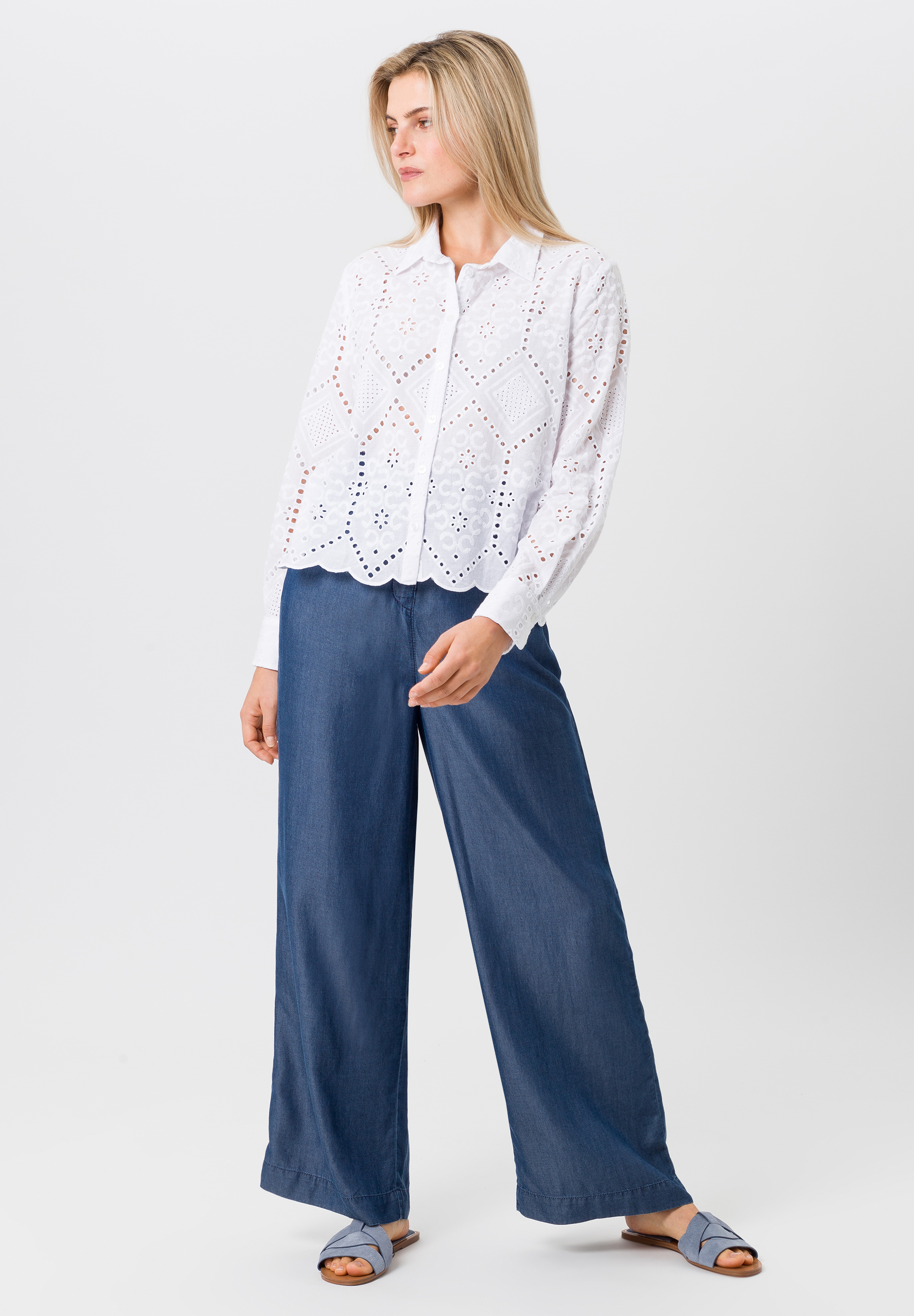 Bluse mit filigraner Stickerei - Produktbild 2