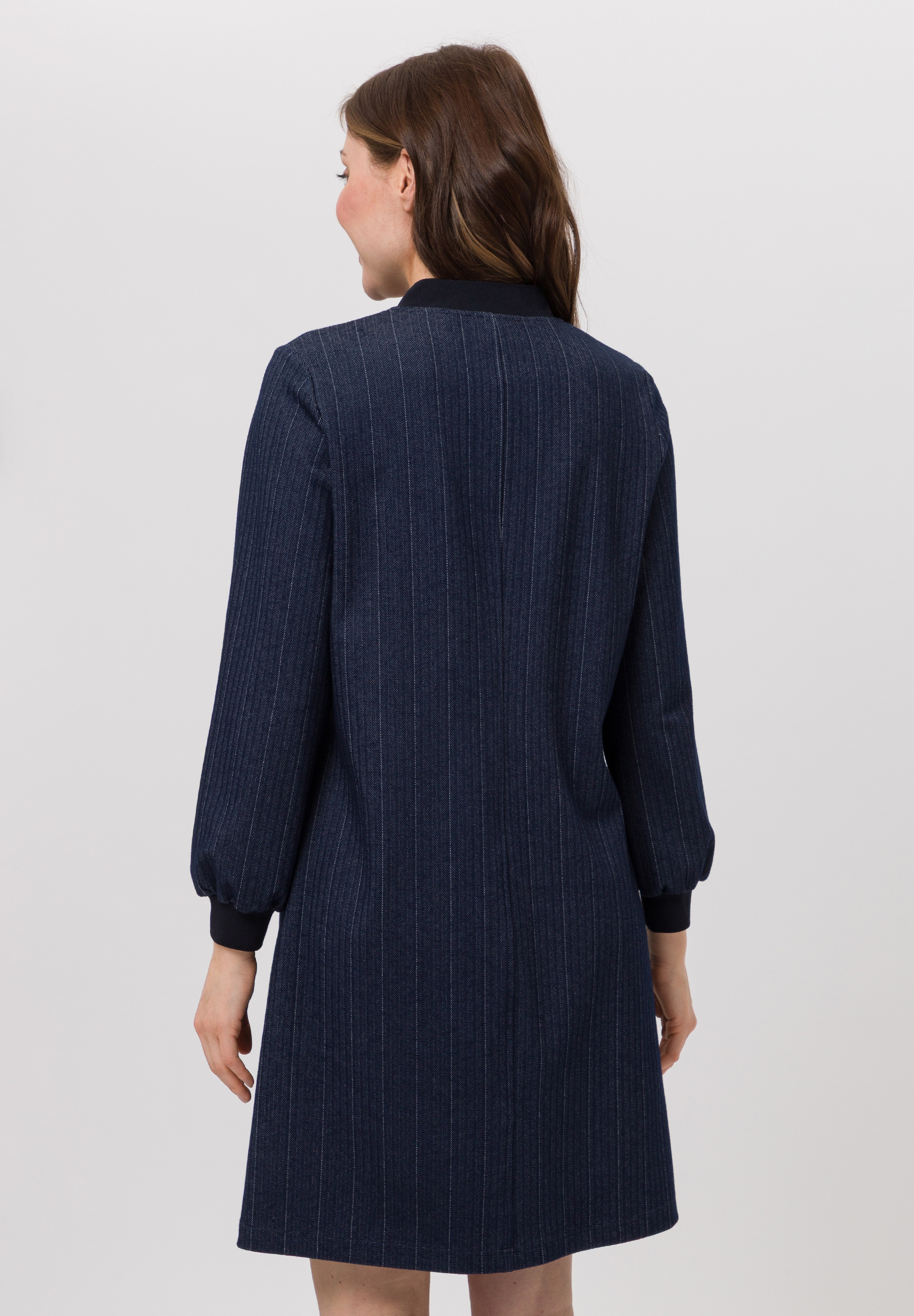 Kleid mit Struktur-Optik - Bild 2