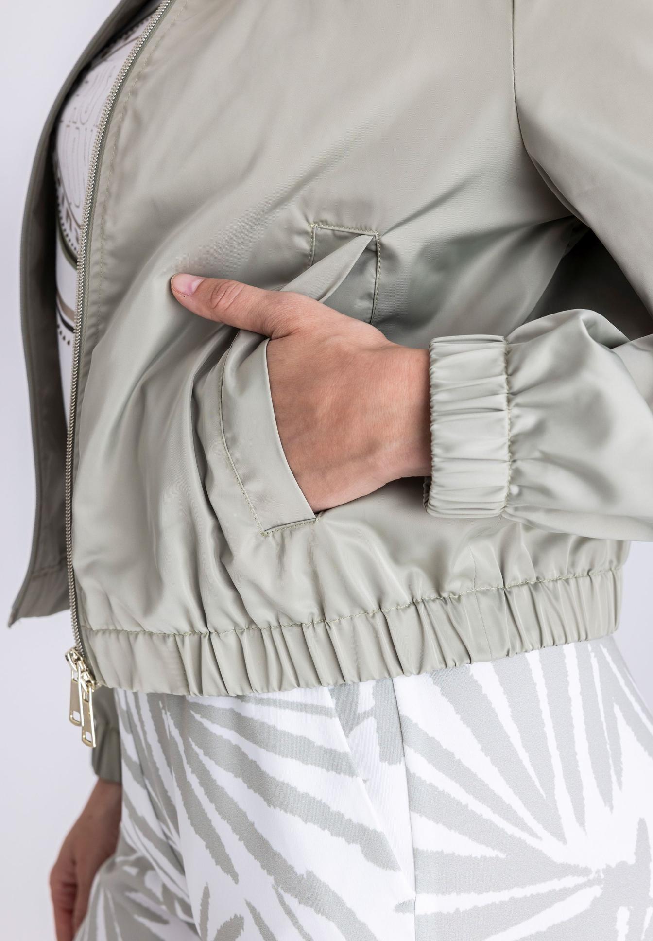 Regenjacke, Weste, Nähte, Berbadge, Gürtelband, Jacket, Windjacke, Reißverschluss, Seiten tasche, Gummi-Außenseite, Anorak, Reißverschluss, Tasche, sportlicher Stil, Glattlederoptik