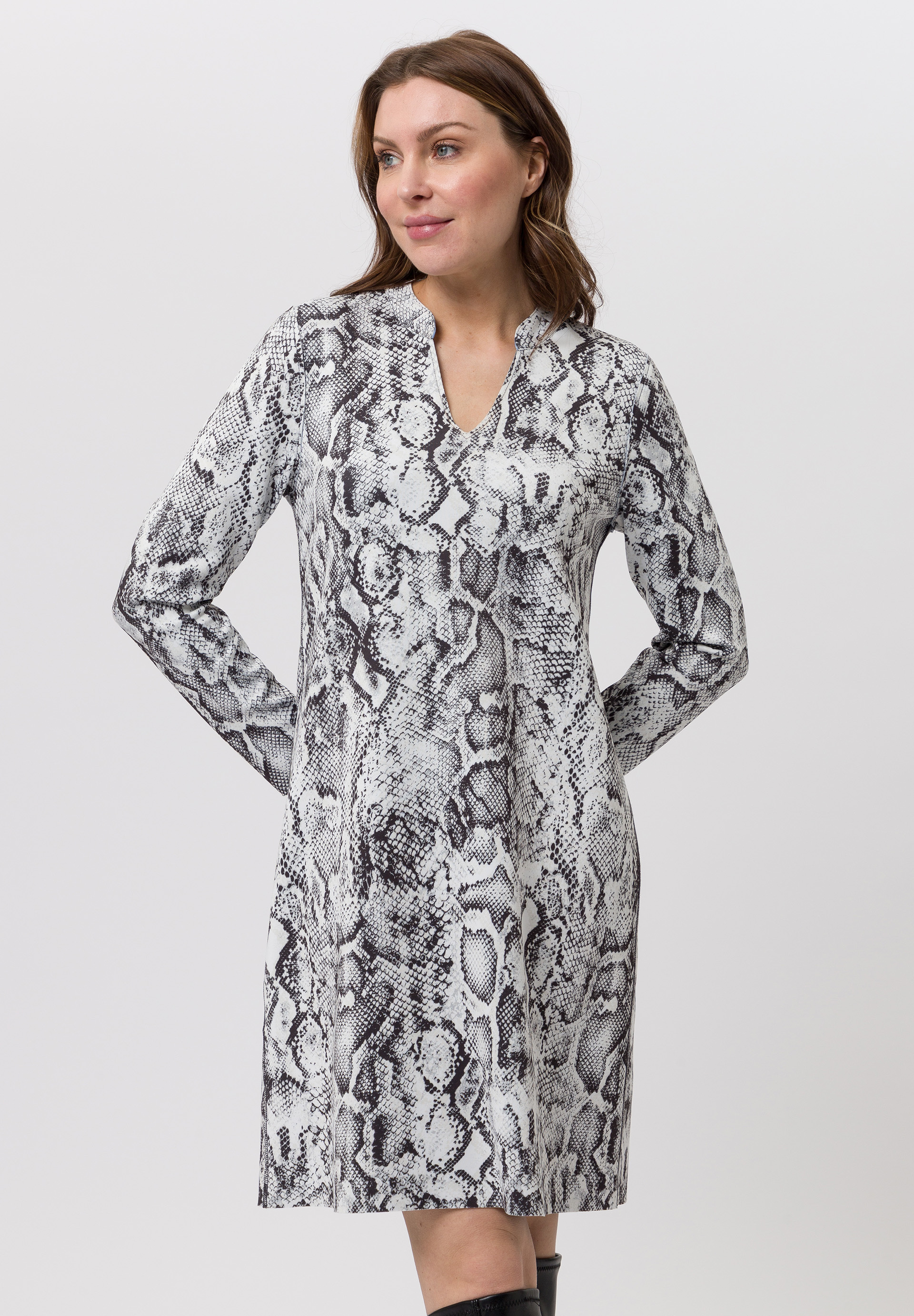 Dress With reversible function - Product Image 2
