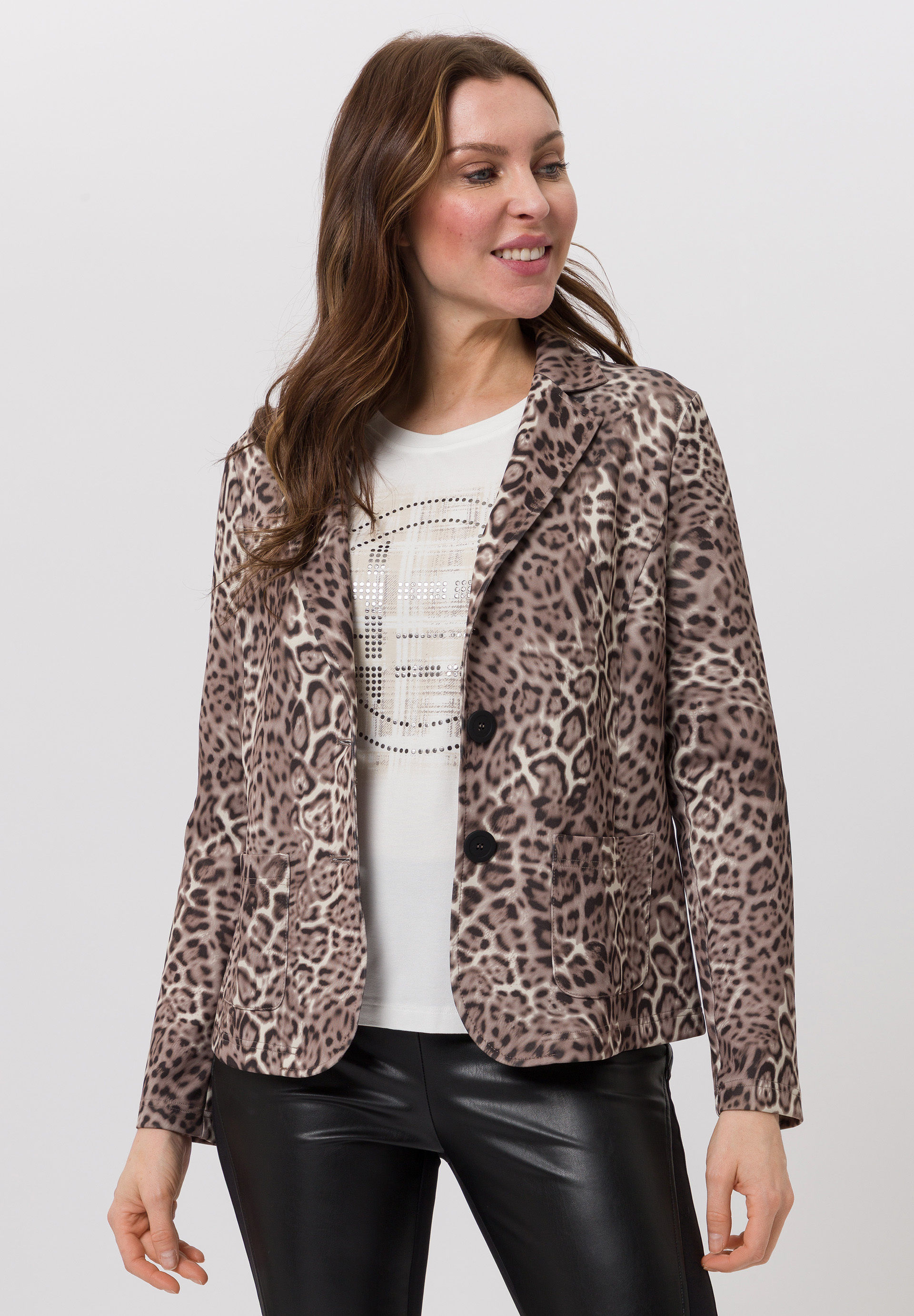 Blazer In a trendy print - Bild 1 Mantel, Jacke, Blazer, Person, Frau, Mantel, Jacke, Blazer, Person, Frau