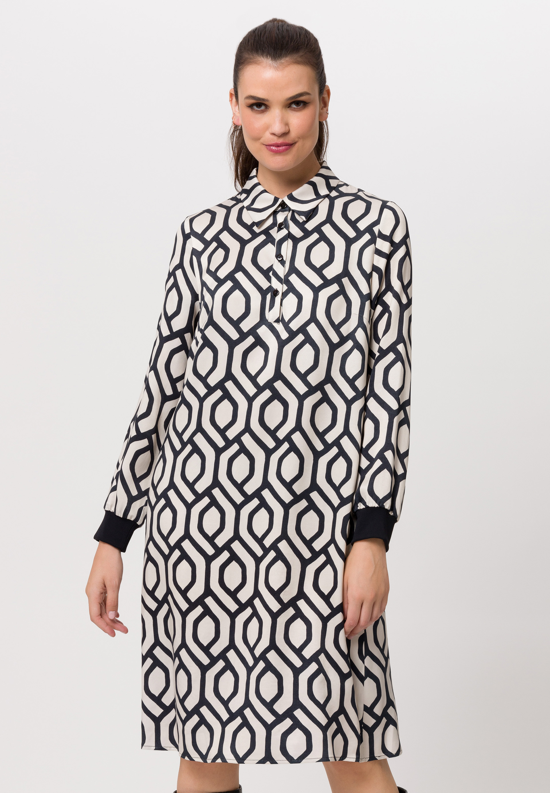 Kleid mit Rippbündchen an den Ärmeln - Product Image 1