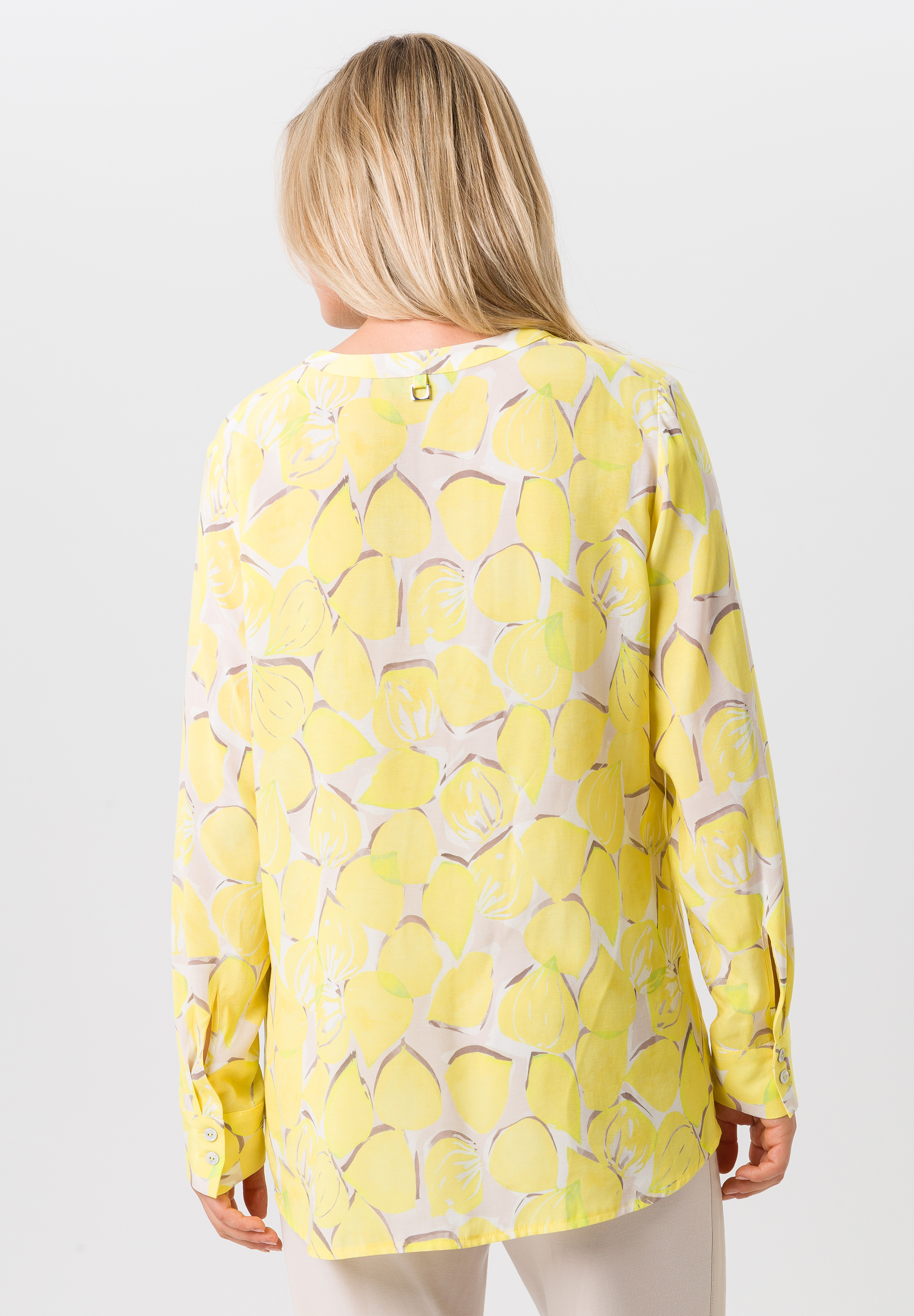 Bluse mit Zitronen-Print - Bild 2