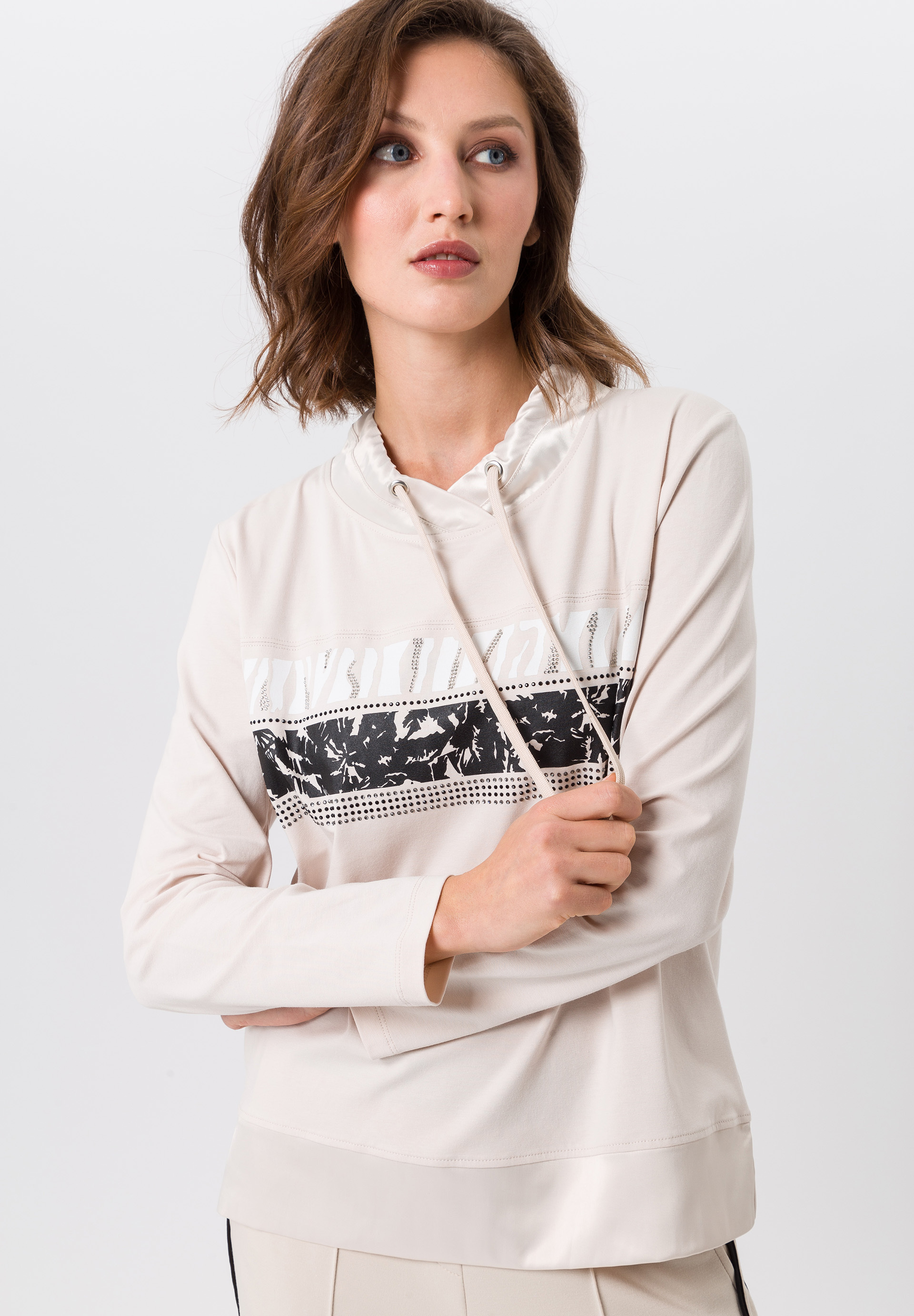 Pullover mit glänzendem Saum - Bild 4