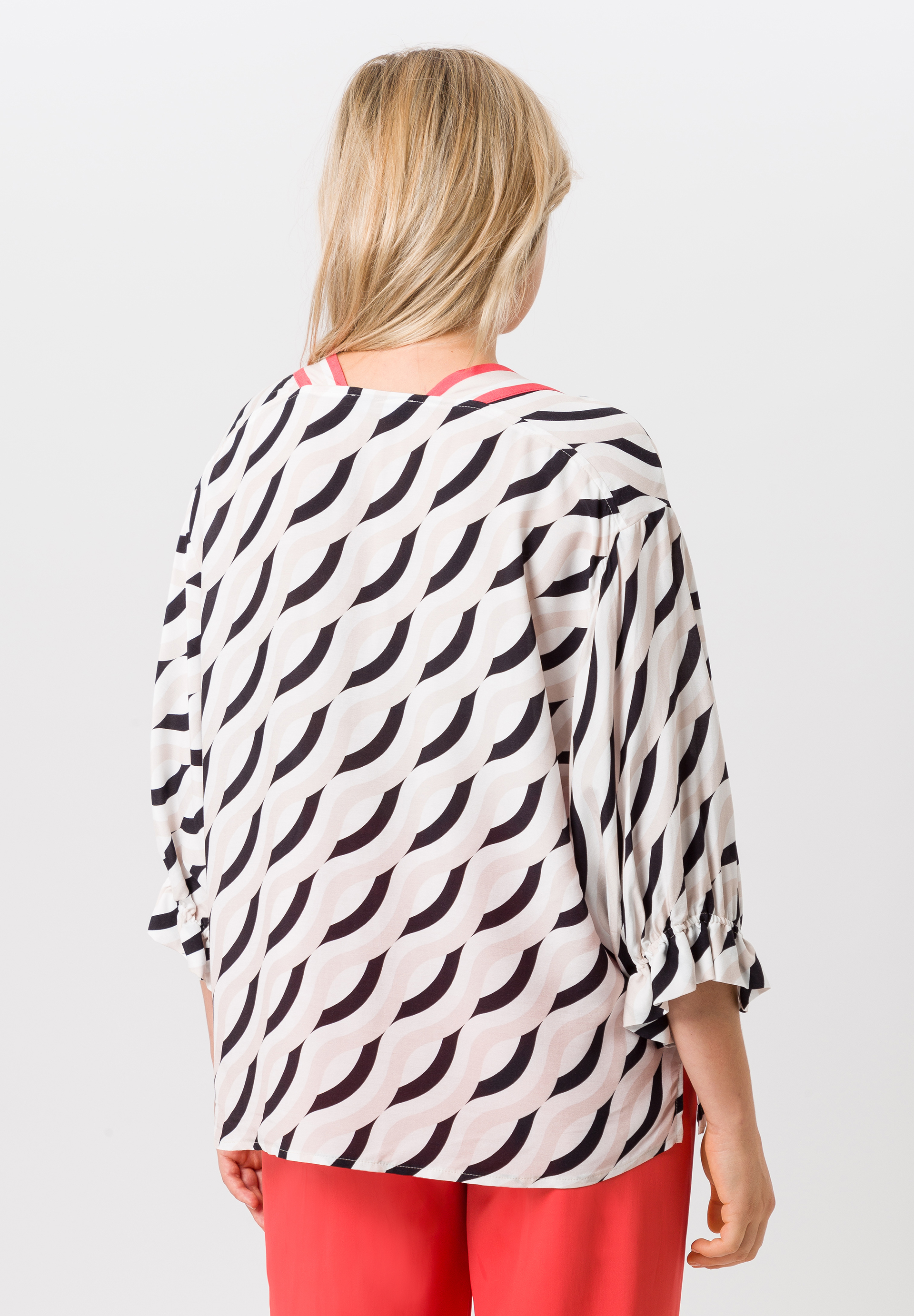 Bluse mit Kontrast-Details - Bild 2