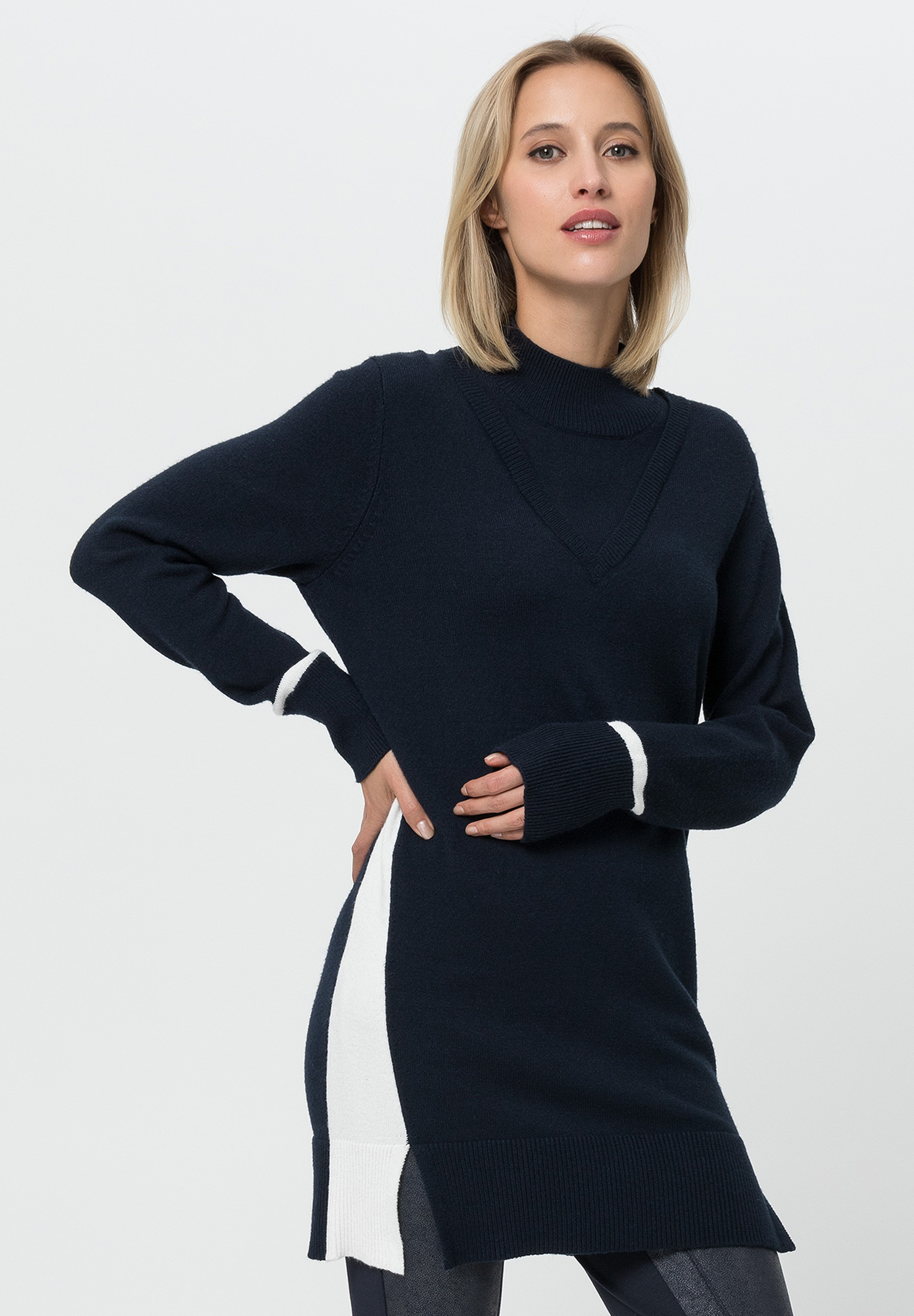 Longstyle-Pullover mit Seitenschlitzen - Produktbild 1