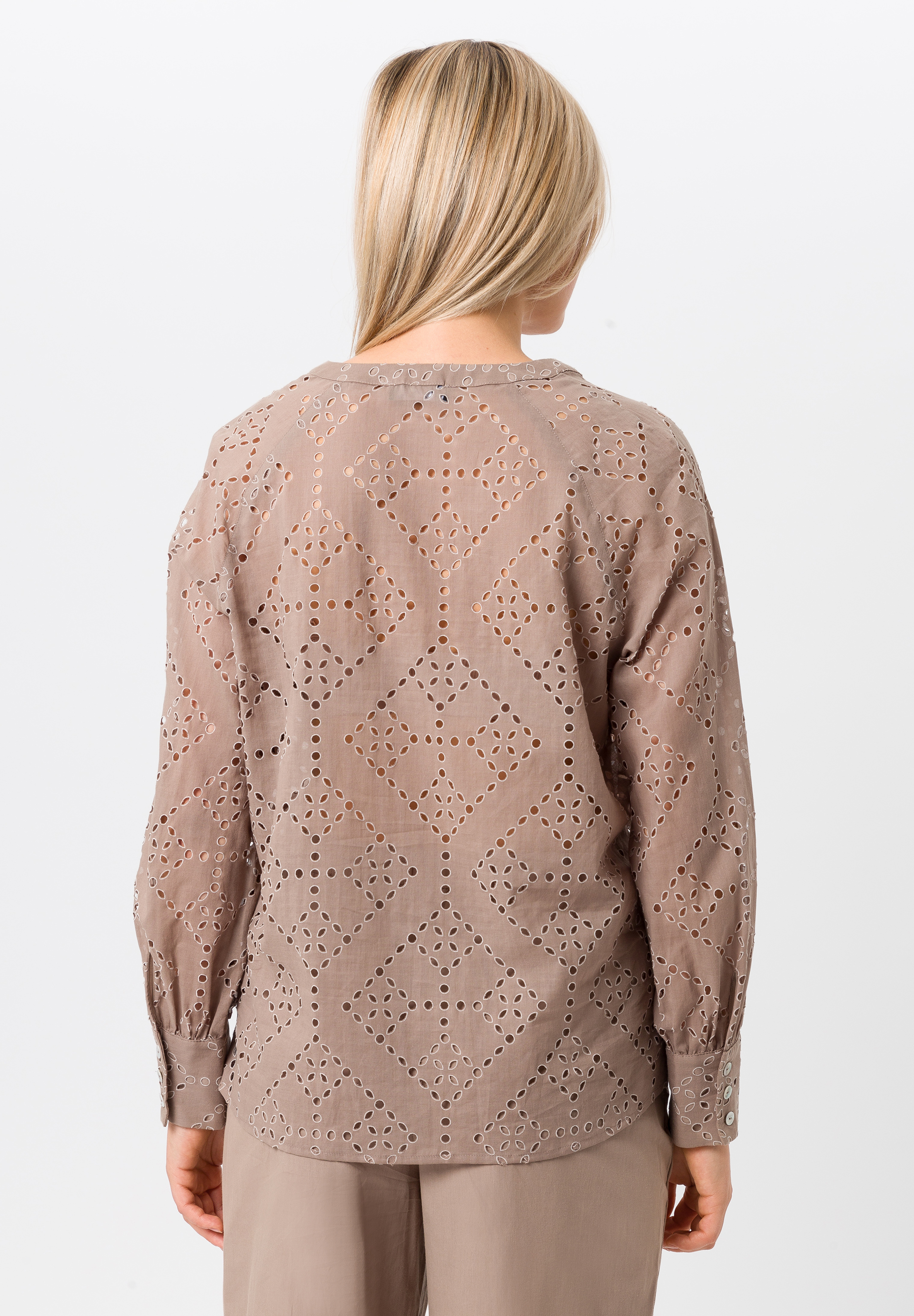 Long sleeve blouse with filigree embroidery - Bild 2 Long sleeve blouse with filigree embroidery - Bild 2