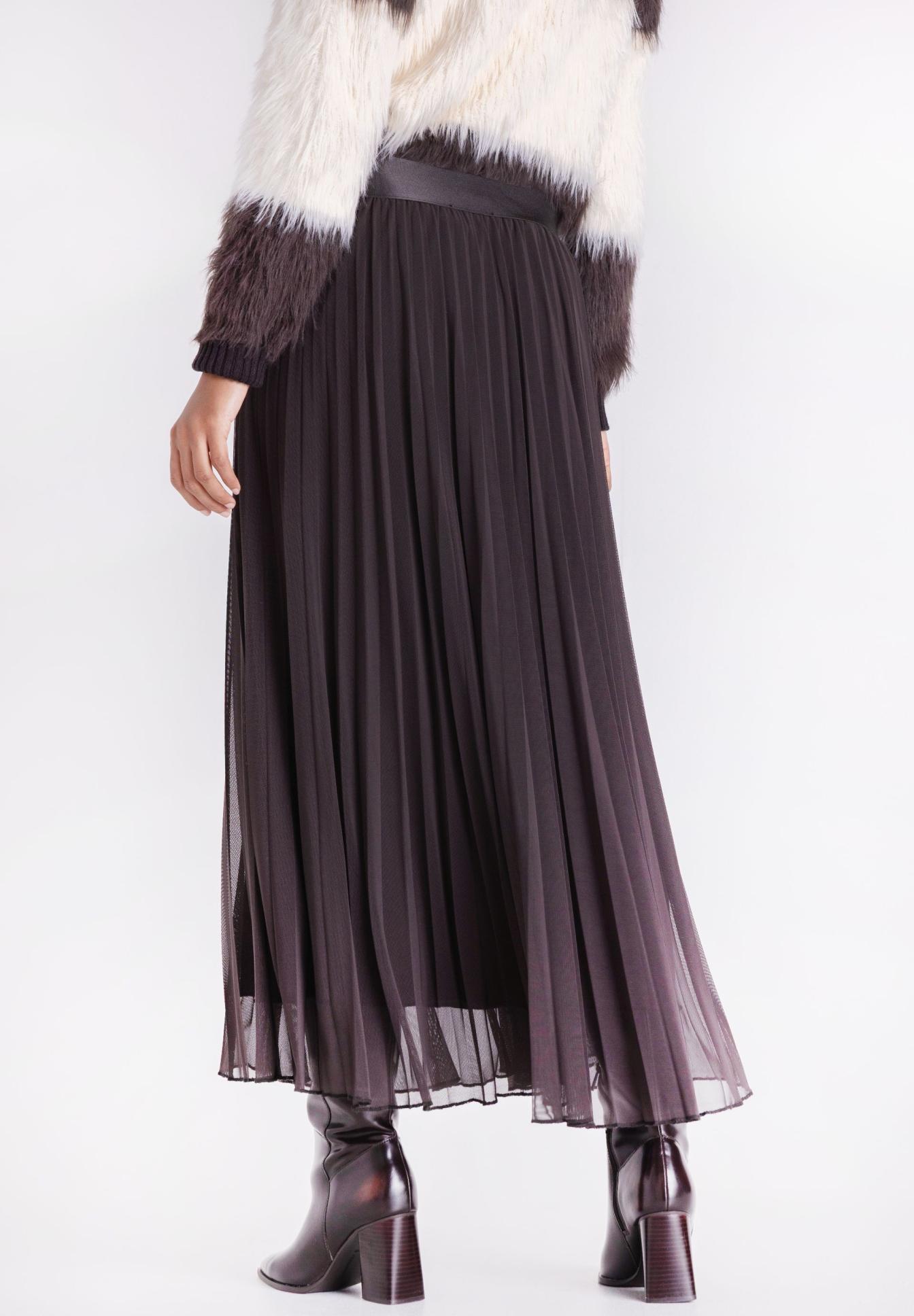 Rock, Maxi, Plissee, Schwarz, Stiefel, Rock, Plisse, Midi, Wolly, Stiefeletten, rockettassel, plisseerock, maxirock, midirock, lederstiefel, Plissee, Maxirock, Midirock, Tüll, Schwarz, Plissee-Rock, Midi-Rock, Schwarz, Tüllrock, Achsel?