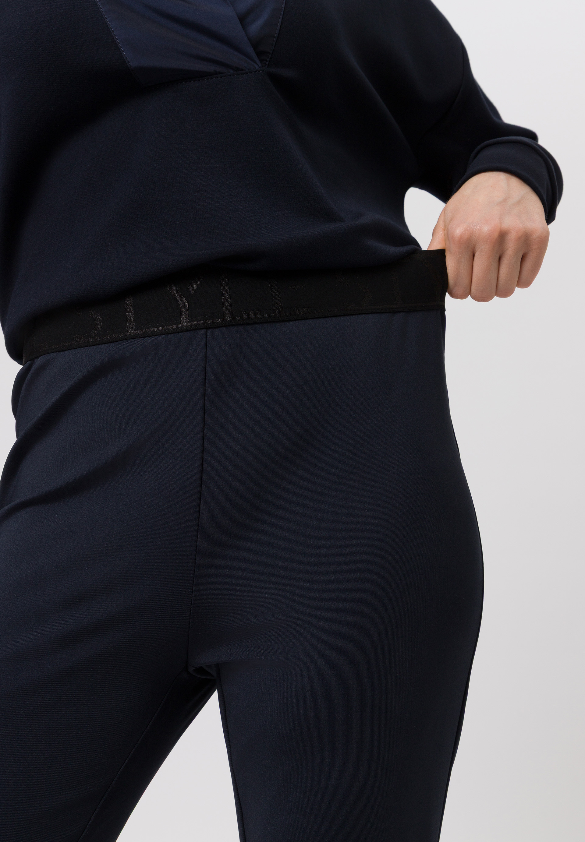 Trousers With stretch waistband - Bild 4 Trousers With stretch waistband - Bild 4