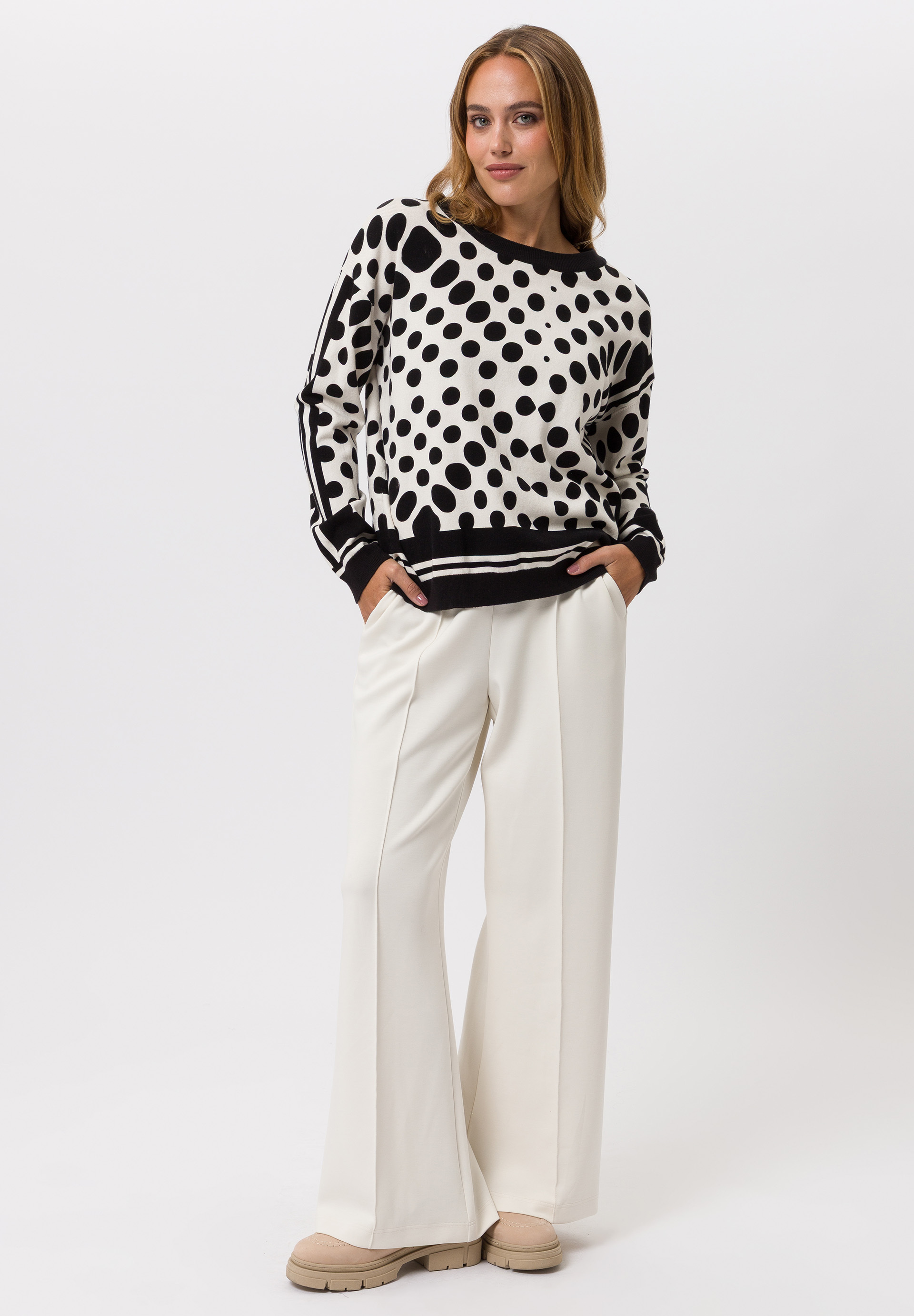 Bluse, Langarm, Hosen, Person, Frau, Bluse, Langarm, Hosen, Person, Frau, Bluse, Langarm, Hosen, Person, Frau, Bluse, Langarm, Hosen, Person, Frau