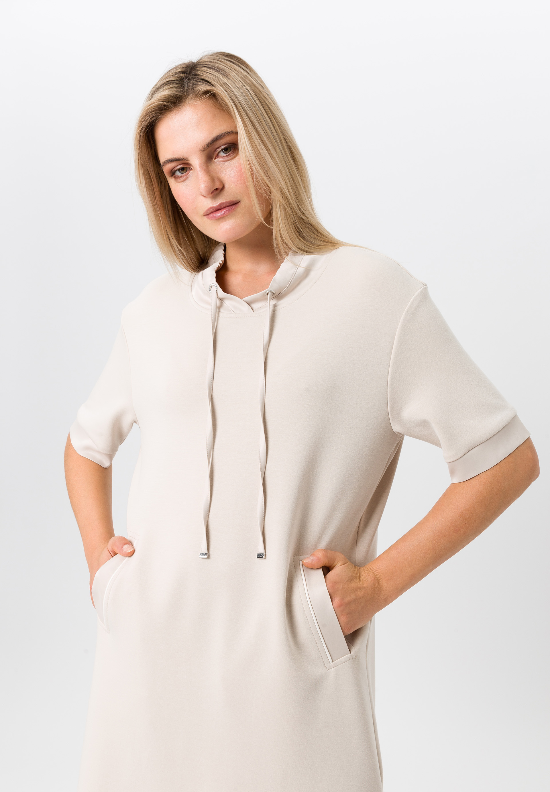 Kleid mit kurzen Ärmeln - Bild 4