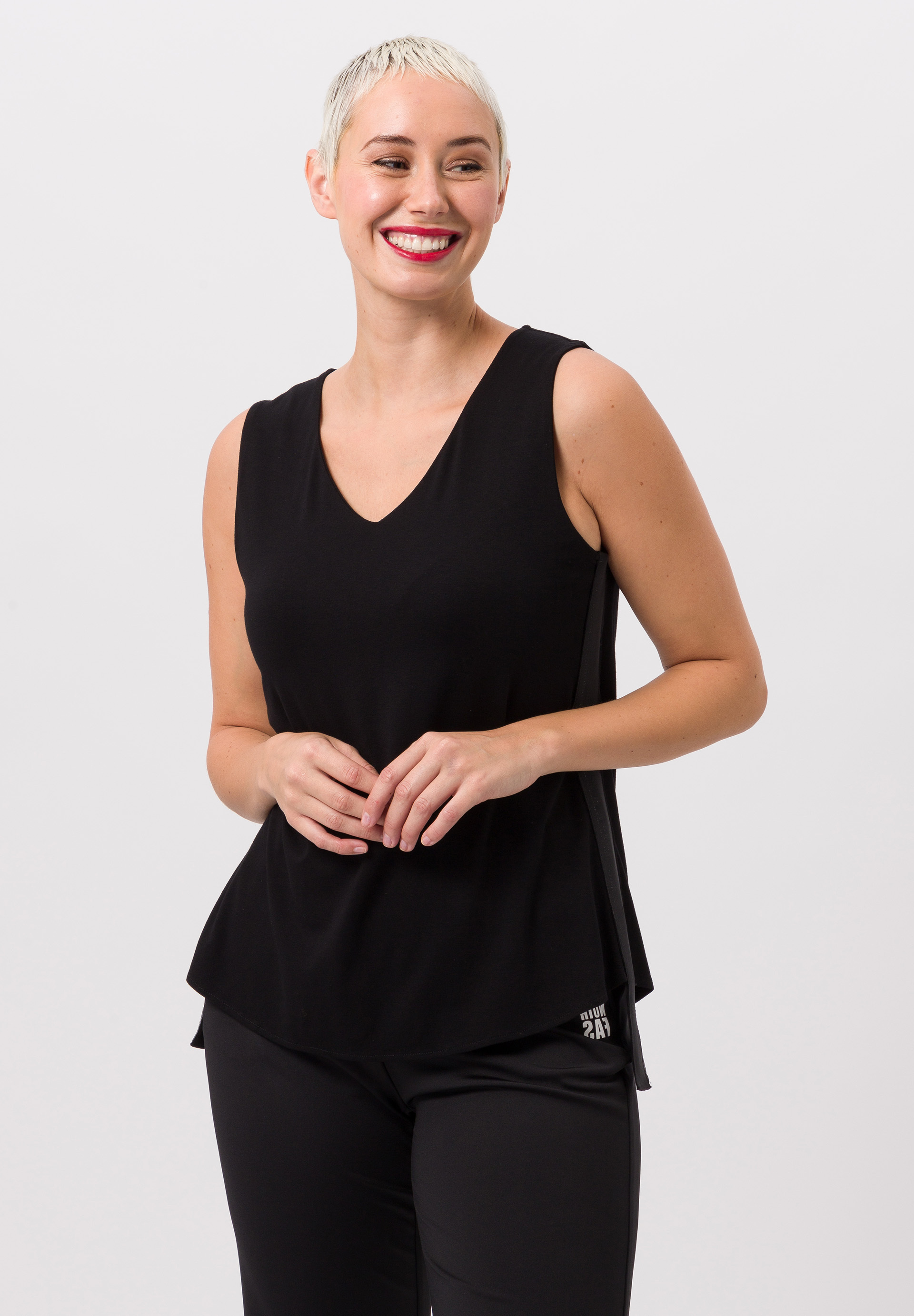 Top mit Glitzersteinen - Bild 1 Top mit Glitzersteinen - Bild 1