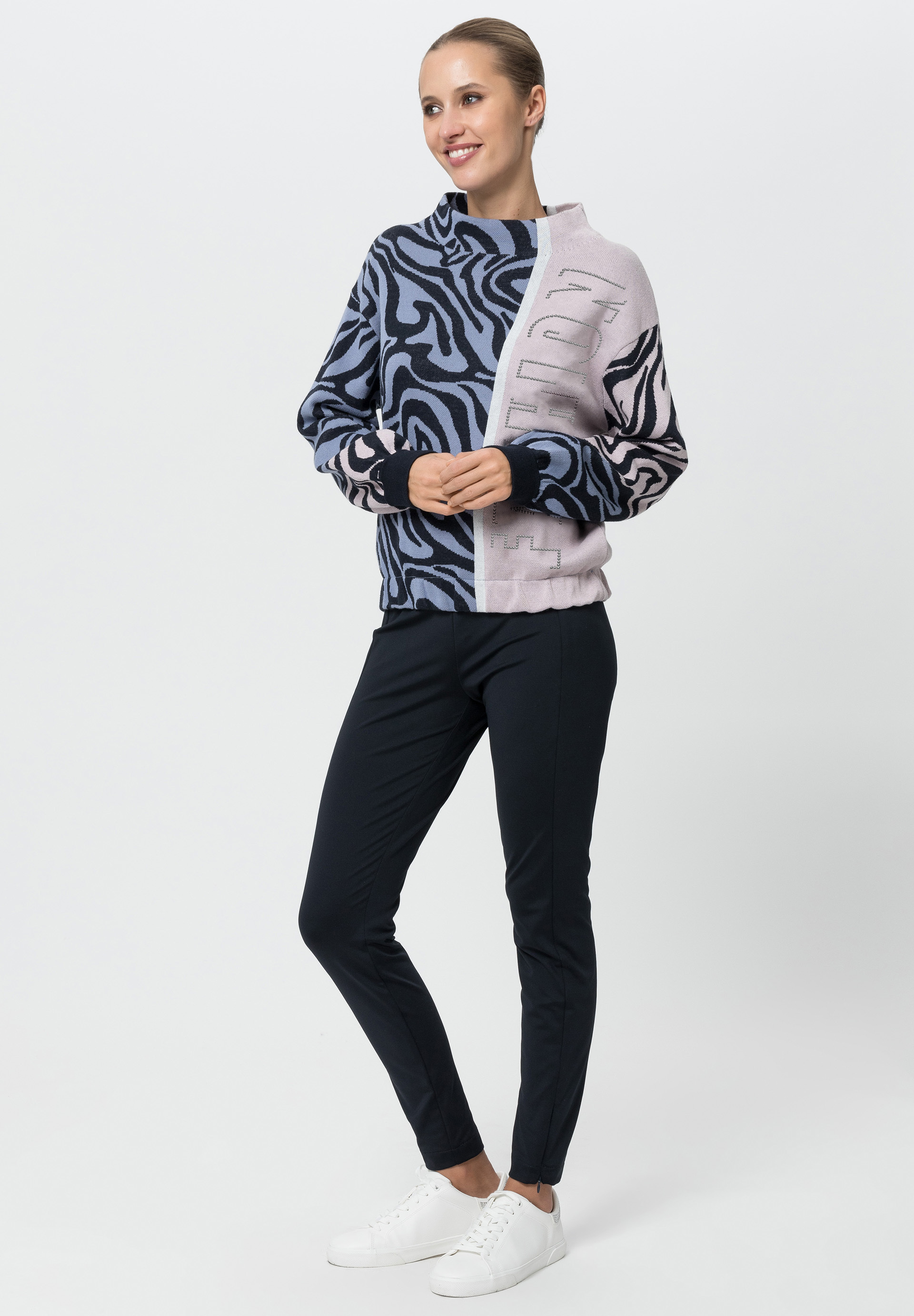 Knitted jumper with animal wave print - Product Image 2