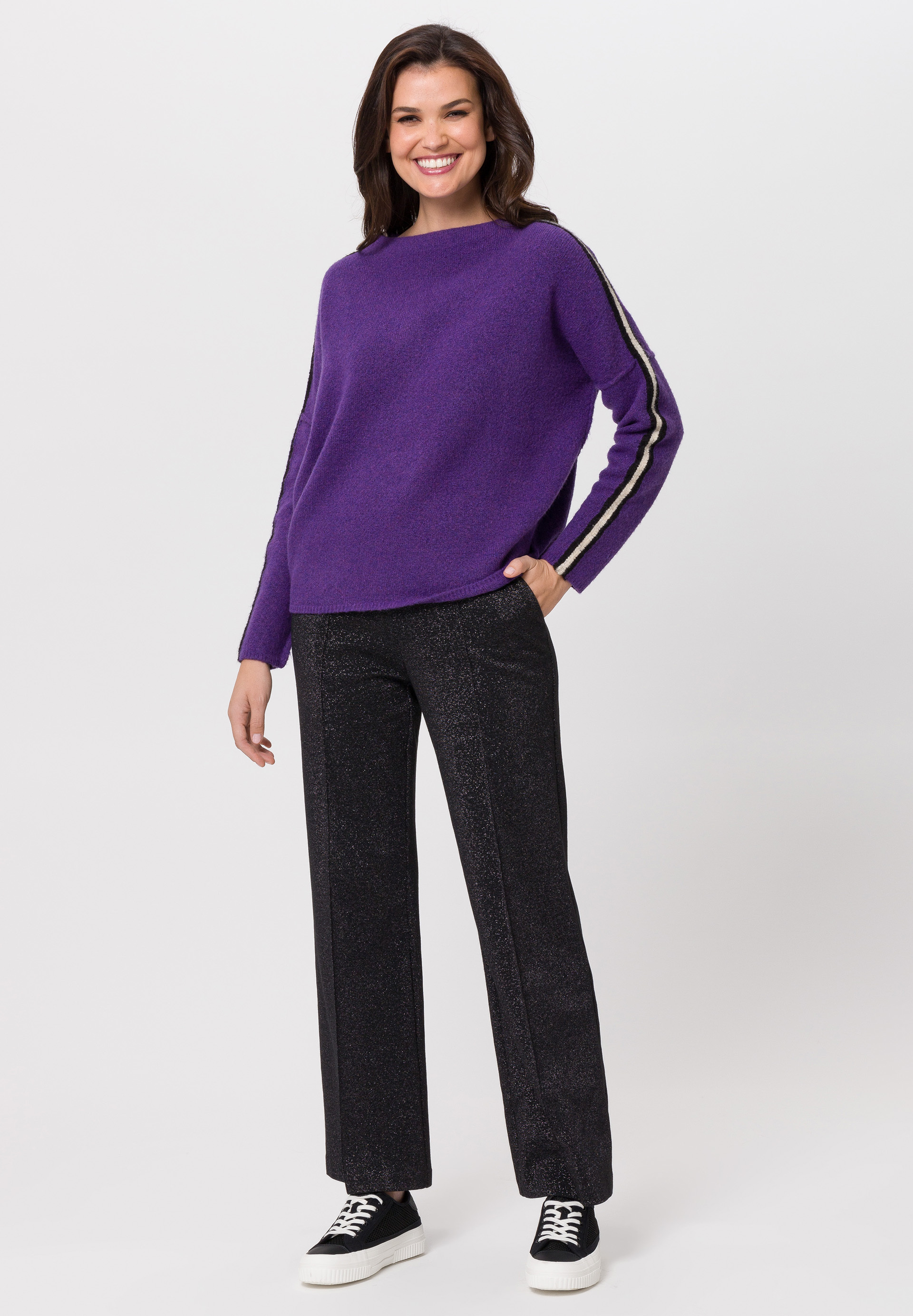 Knitted jumper with contrasting stripes along the sleeves - Product Image 2