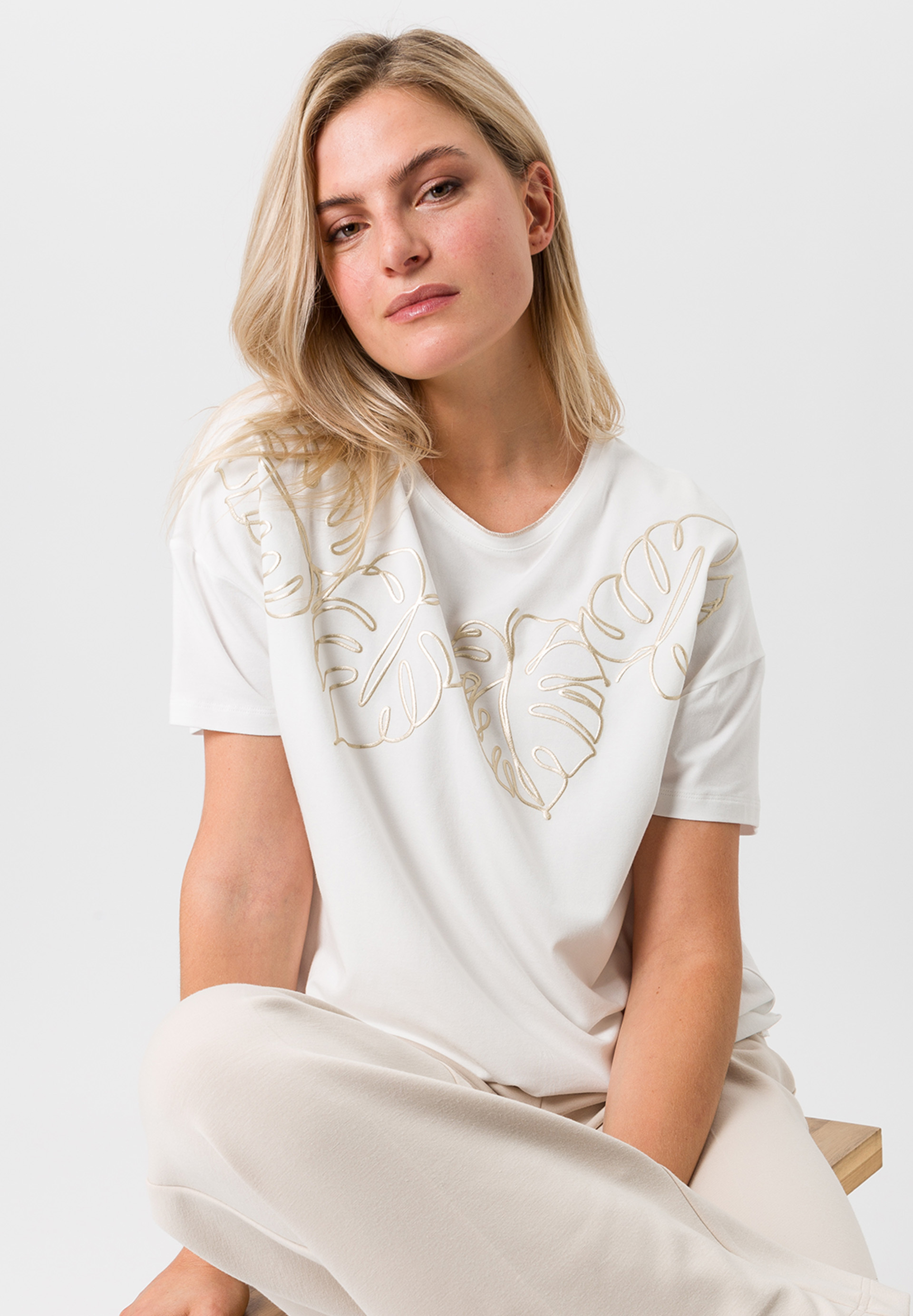 Kurzarmshirt mit elegantem Print - Bild 4