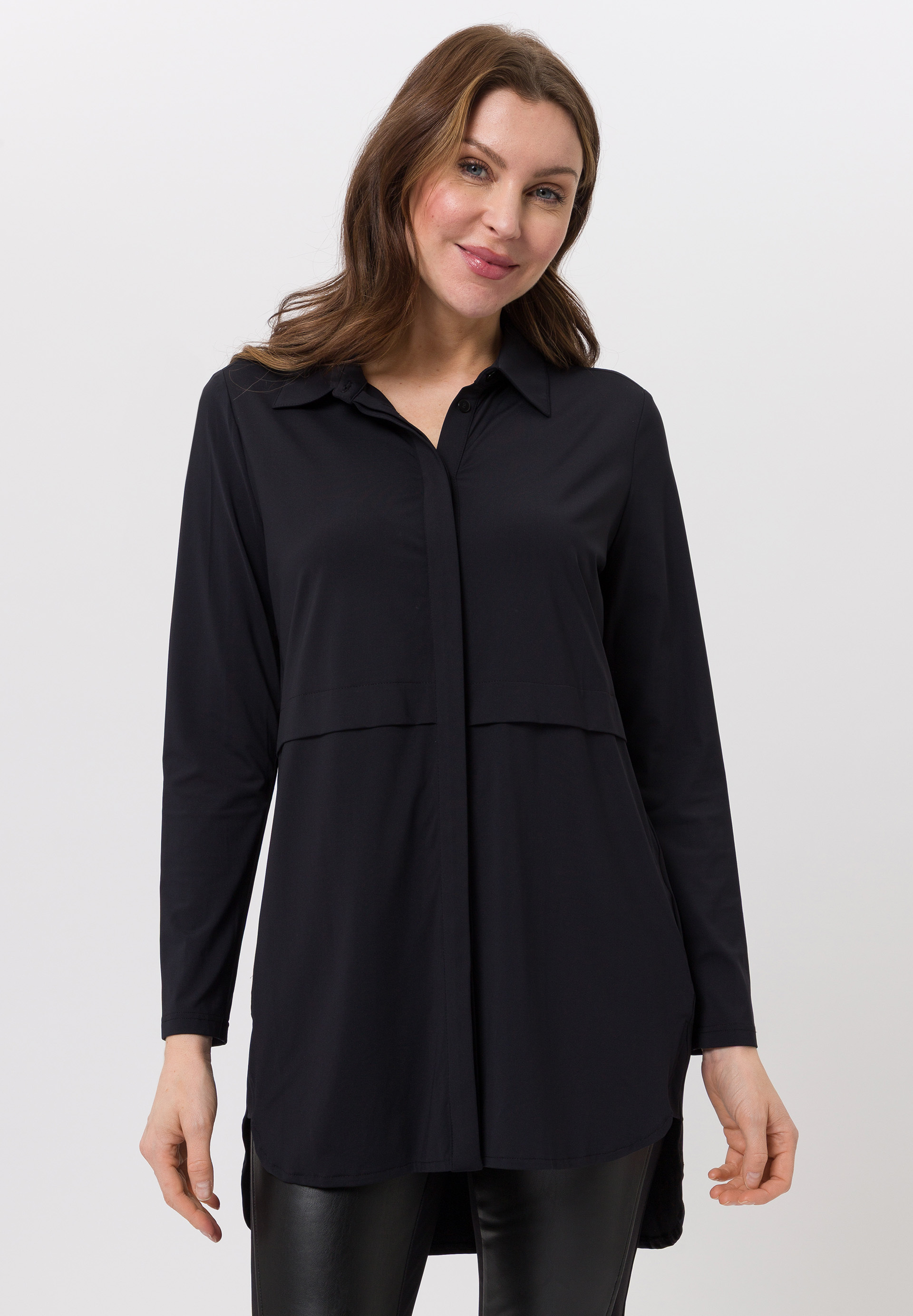Bluse in verlängertem Schnitt - Bild 1 Bluse, Langarm, Mantel, Person, Frau, Bluse, Langarm, Mantel, Person, Frau, Bluse, Langarm, Mantel, Person, Frau, Bluse, Langarm, Mantel, Person, Frau, Bluse, Langarm, Mantel, Person, Frau, Bluse, Langarm, Mantel, Person, Frau