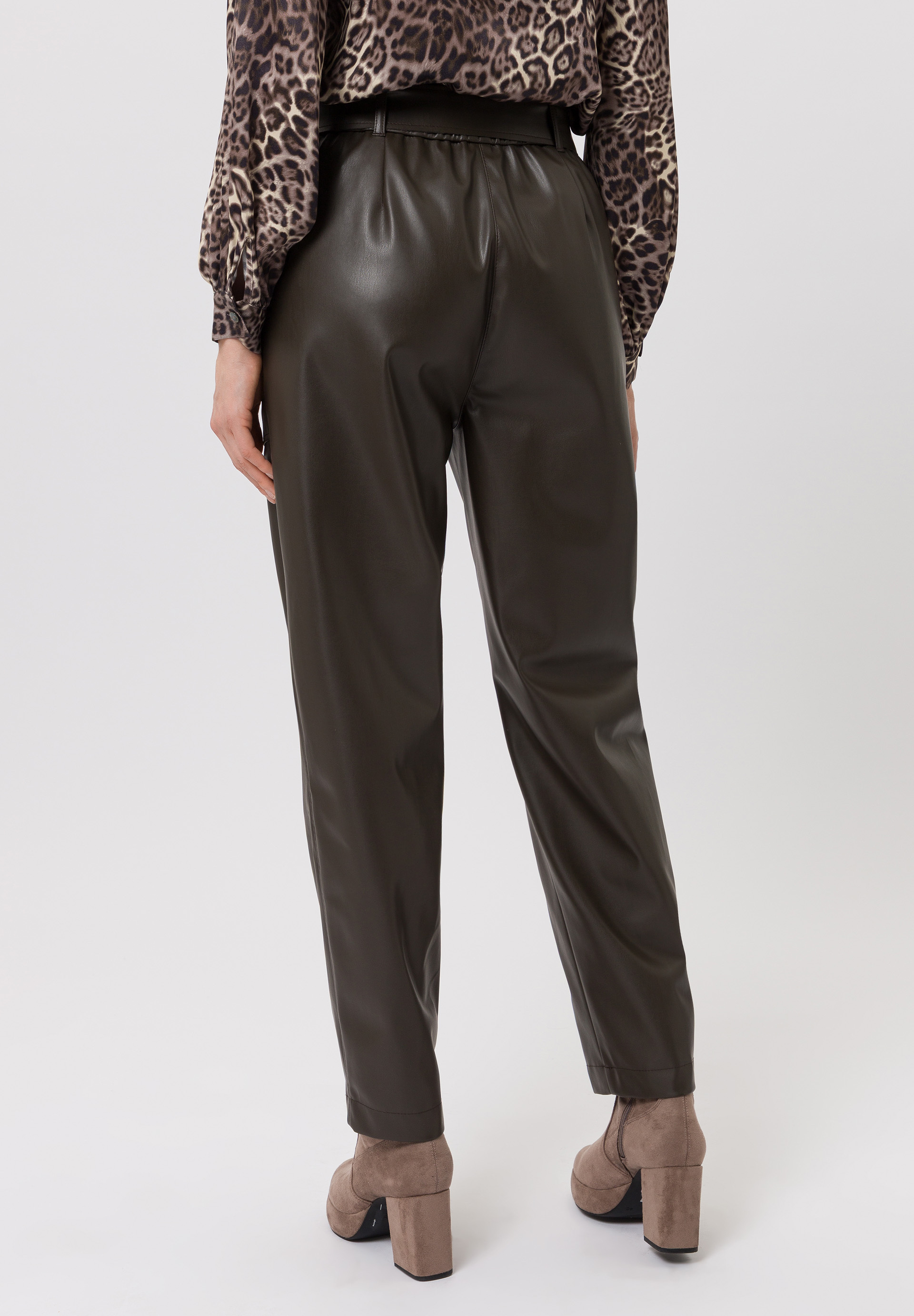 Trousers With tie belt - Bild 2 Bekleidung, Hosen, Person, Bekleidung, Hosen, Person