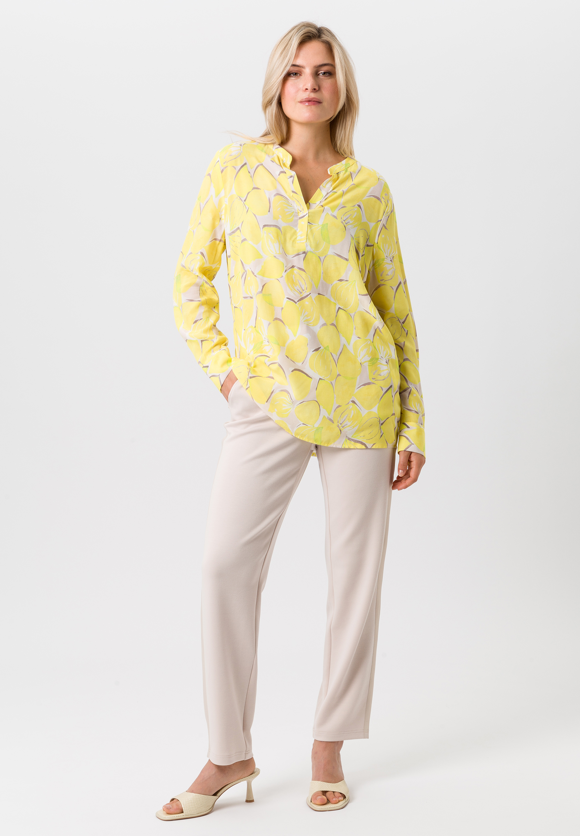 Bluse mit Zitronen-Print - Bild 3