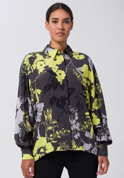 Kimonobluse mit weiten Ärmeln und breiter Manschette