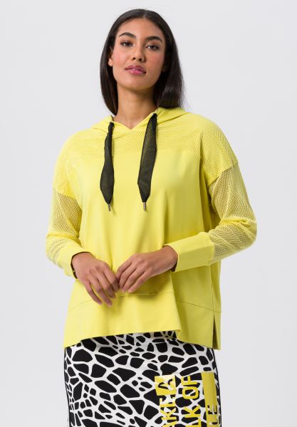 Hoodie mit hippen Mesh-Einsätzen