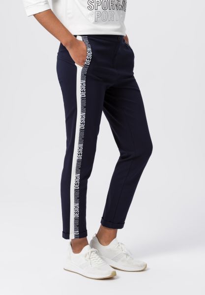 Hose mit seitlichen Typo-Streifen