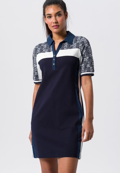 Kleid mit stilisiertem Polokragen