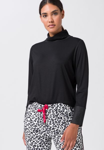 Pullover in saftem Schimmer