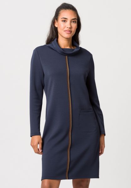 Kleid mit Kontraststreifen entlang der Front