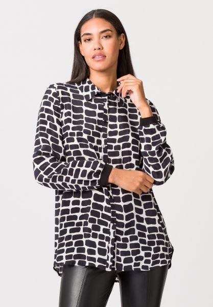 Longbluse mit Allovermuster