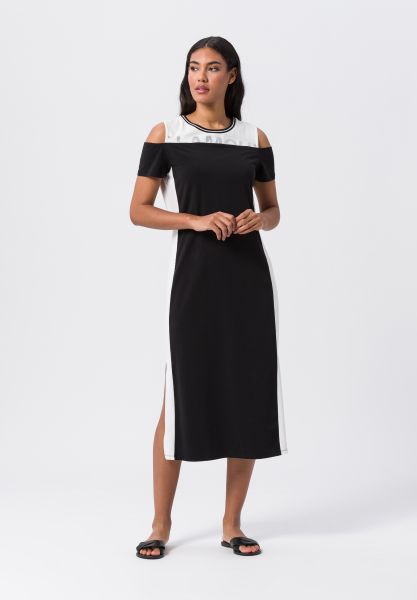 Maxikleid mit Cut-outs an den Schultern